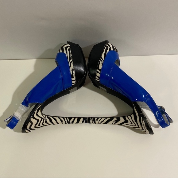 Qupid Women's 7 Blue & Zebra Pattern Heels - Picture 4 of 8
